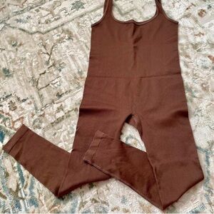 NWOT Brown Ribbed Jumpsuit 🤎🍂